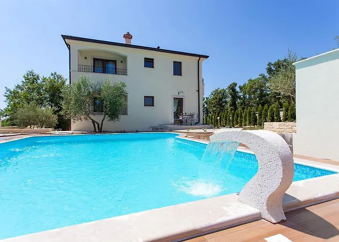 Birikina With Pool Appartement *